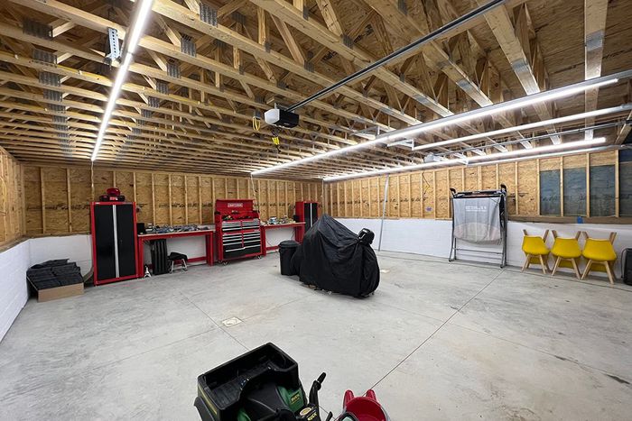 #FeatureByHiHyperlite