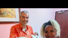 Carolina Carlz & hubby welcome birth of twins