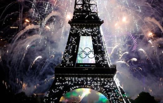 Celine Dion’s remarkable comeback as history is made at 2024 Paris Olympics