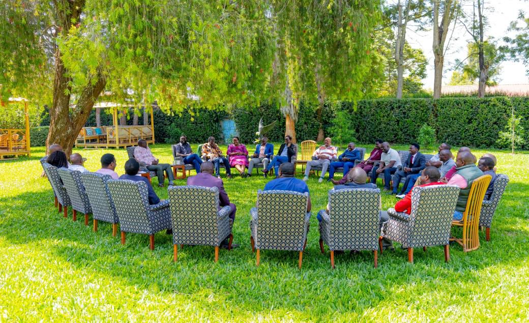 Former Deputy President Rigathi Gachagua hosting a delegation at his Wamunyoro home