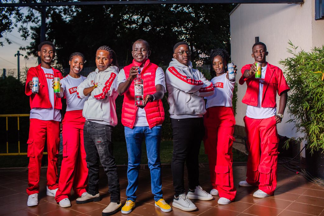 Smirnoff ambassadors Collins Munene, Chantale Wambui, Rattihy the DJ (SBOB Coast Winner), Jonathan Rutto Shopper Manager Smirnoff, DJ Insta (SBOB Season 3 Winner), Totzanella and Wayne Wengesa Smirnoff brand ambassadors