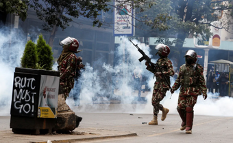 File image of police officers handling protests in Nairobi