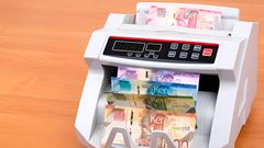 How cash counting machines work and detects fake currencies