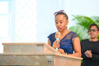 Mashirima Kapombe giving her tributes at the burial of her late mother