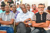 Governors Simba Arati, Gideon Mung'aro and Abdullsmad Sheriff Nassir at the burial of Mashirima Kapombe's mother