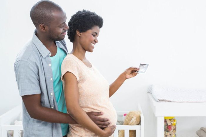 Pregnant woman [Happy Mom]