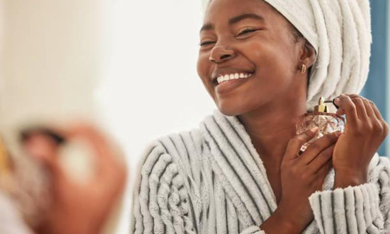 Long lasting perfumes [istockphoto]