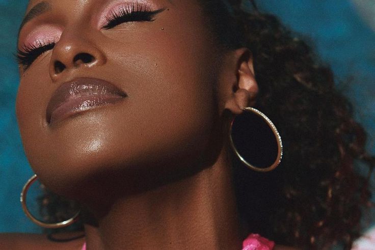 Issa Rae shares her skincare secrets with Vogue [Instagram/issarae]