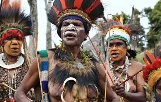 Guinea has more languages than any country in the world [Guardian]