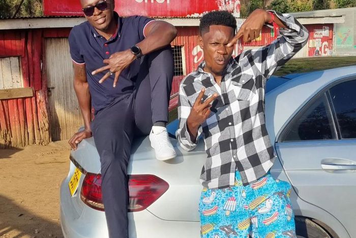 Comedians Oga Obinna and 2mbili