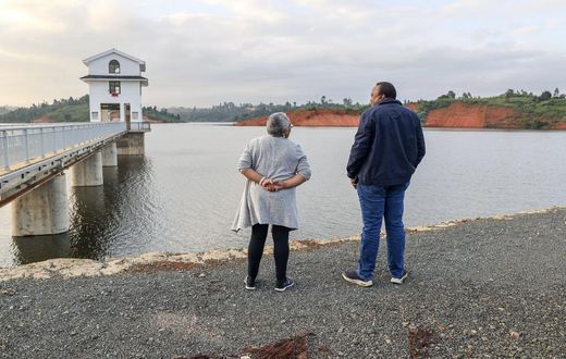 Former President Uhuru Kenyatta made a visit to the Karimenu II dam in Gatundu North Constituency.