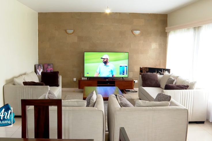 Gidi's living room