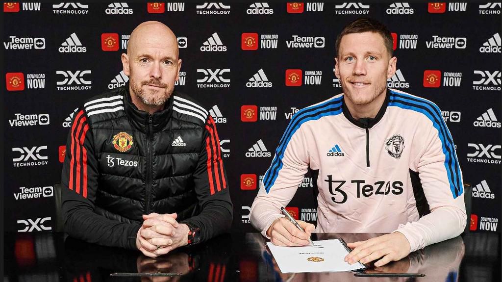 Erik ten Hag (left) and Wout Weghorst