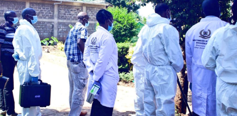File image of DCI detectives at a crime scene in Kenya