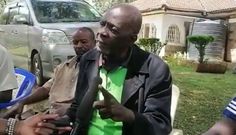 Prof Magoha’s elder brother John Obare addressing the press on January 31, 2023 from his Umiru home in Siaya county
