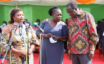 Former Kakamega governor Wycliffe Oparanya with his two wives Carolyn and Priscilla Oparanya