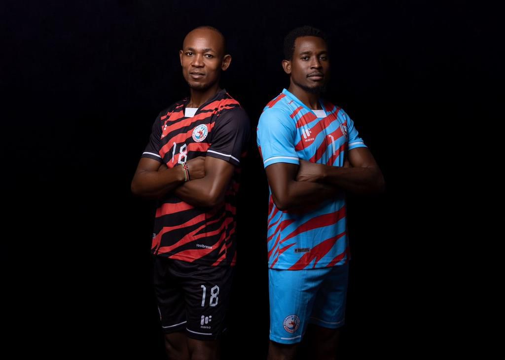 Trailblazers players pose for a photo during the unveiling of their new kit (PHOTO: TRAILBLAZERS TWITTER PAGE)