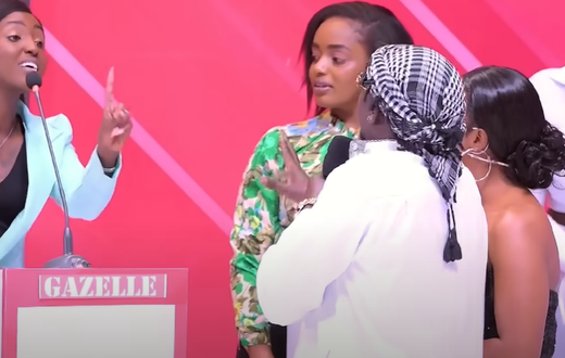 Hello Mr Right episode on October 28 ( Female contestant Gazelle questioning a man why he came to the show when he has 4 baby mamas already)