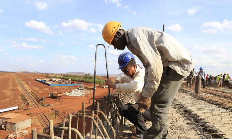 infrastructures-kenya-chine-chantier-voie-ferree