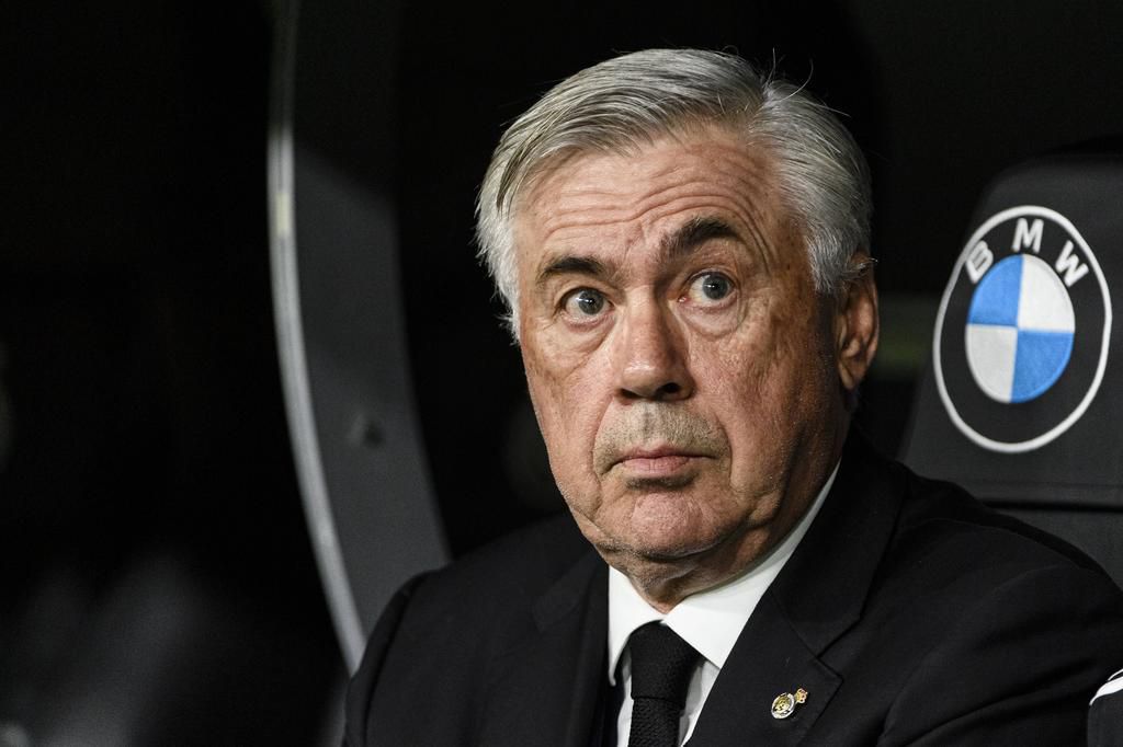 Carlo Ancelotti head coach of Real Madrid Cf getting into the field during a match between Real Madrid v Cadiz CF as part of La Liga in Madrid on November 10, 2022.