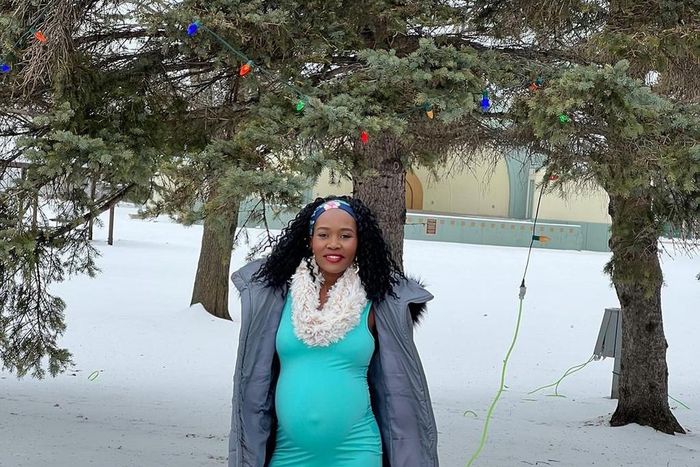 Msupa S shows off baby bump