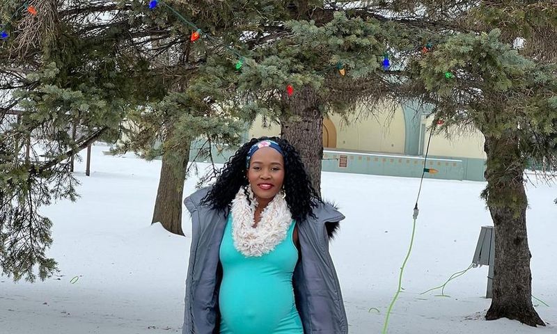 Msupa S shows off baby bump
