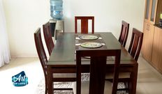 Gidi's dining area