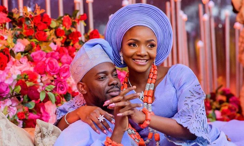 Ngerian singers Simi and Adekunle Gold [Instagram/SymplySimi]