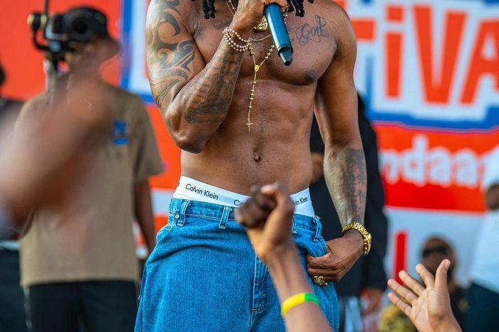 Diamond Platnumz performing at the Wasafi Festival in Mwanza on August 12