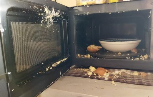 Why eggs explode when put in the microwave