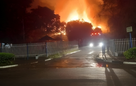 Huge fire breaks out at Kenyatta University & destroys property