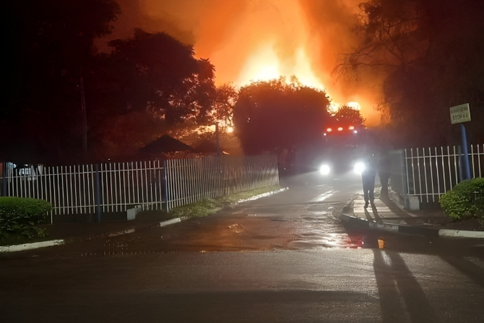 Huge fire breaks out at Kenyatta University & destroys property