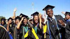 ___7341154___2017___9___19___18___african-student