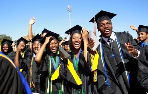 ___7341154___2017___9___19___18___african-student