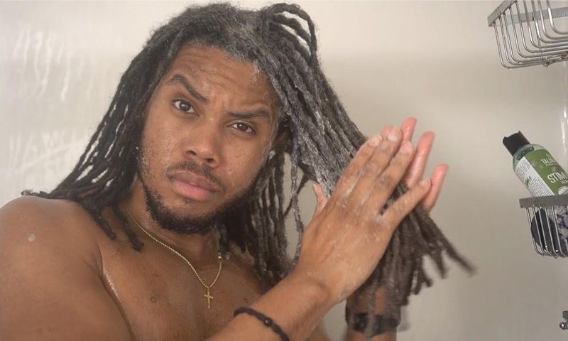 It's important to wash and clean dreadlocks [YouTube]
