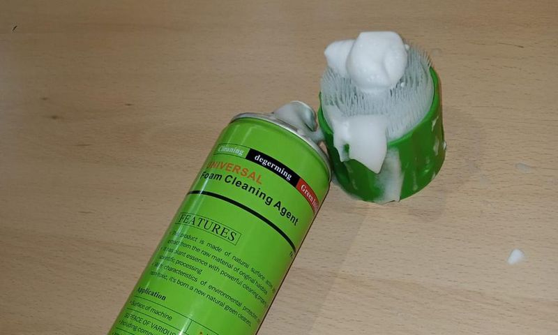 A photo of a foam cleaner