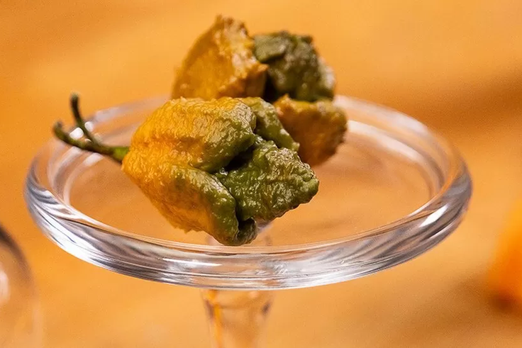 The world's hottest pepper {HEATONIST/JULIAN BRACERO}