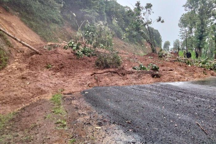 Meru-Mikinduri-Maua  Road