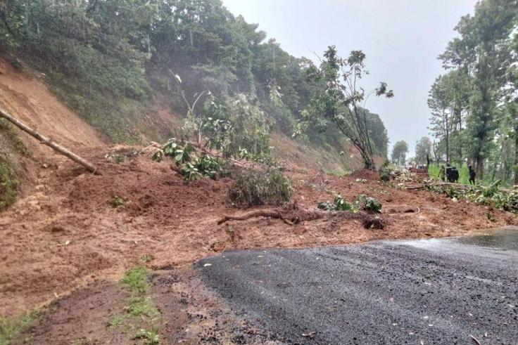 Meru-Mikinduri-Maua  Road