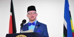 File image of Government Spokesman, Isaac Mwaura addressing the press