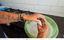 Kamene Goro washing Omena