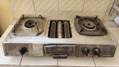 An old gas stove