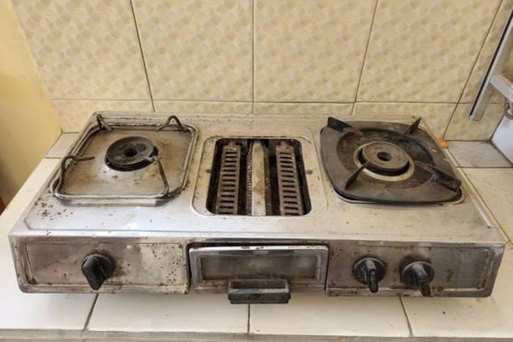 An old gas stove