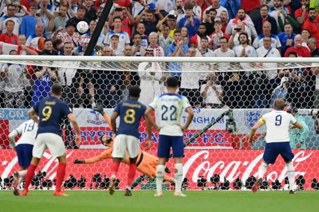 Harry Kane misses penalty for England on December 10, 2022.