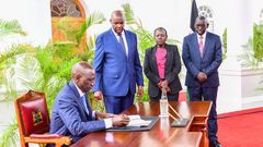 President William Ruto with Education CS Ezekiel Machogu, PS Belio Kipsang and PS Esther Thaara Muoria at State House in 2023