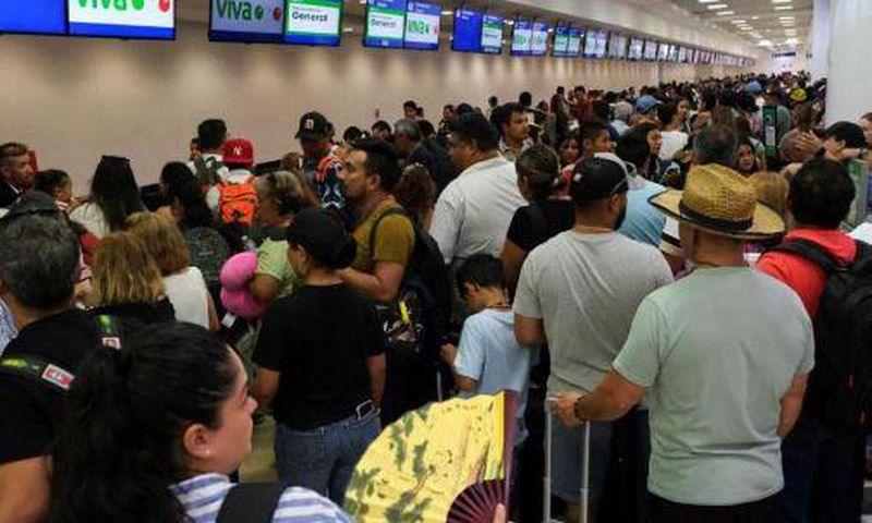 Disruptions persist as airlines, media & banks hit by global IT outage