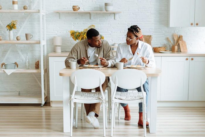 A couple eating breakfast together [Photo: Thirdman]