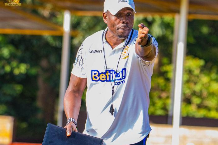 Kenya Police coach Francis Baraza