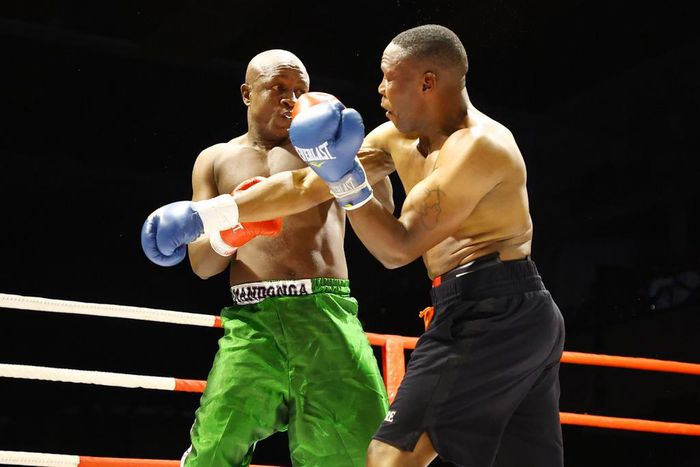 Karim Mandonga in action against Daniel Wanyonyi at the KICC