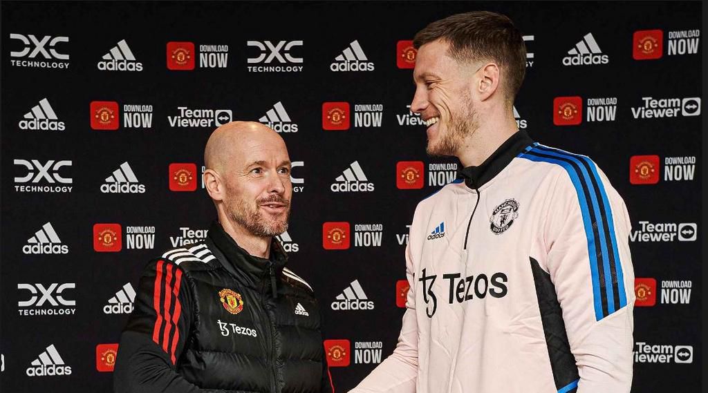 Erik ten Hag (left) and Wout Weghorst